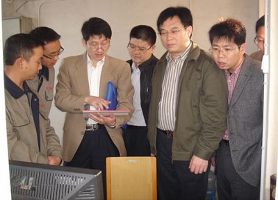 省經(jīng)委、市經(jīng)委領(lǐng)導(dǎo)了解工作情況